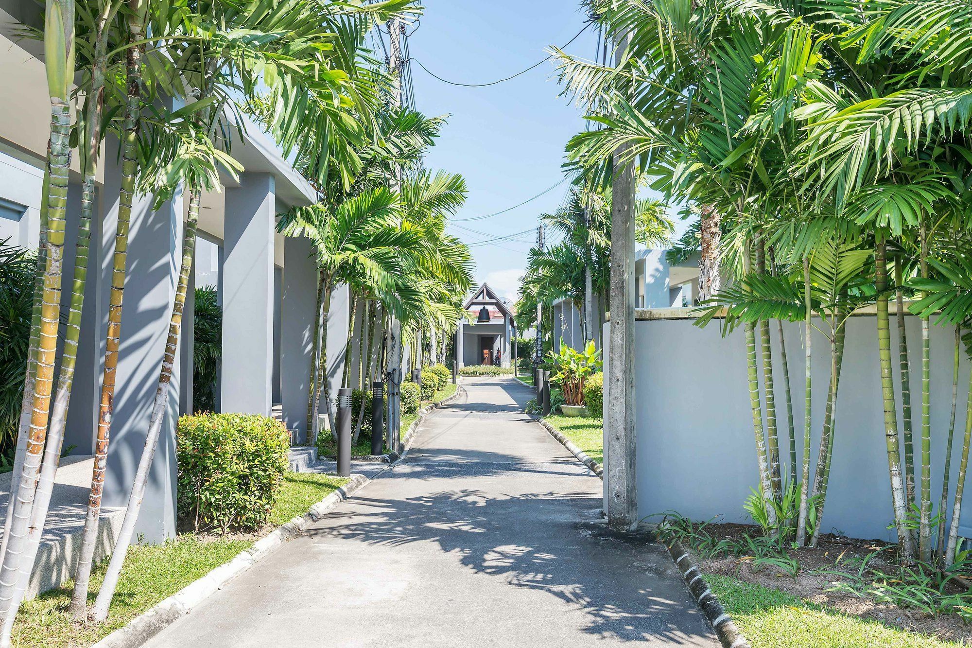 Prima De Villa By Favstay - Naiharn Beach Rawai Exterior photo